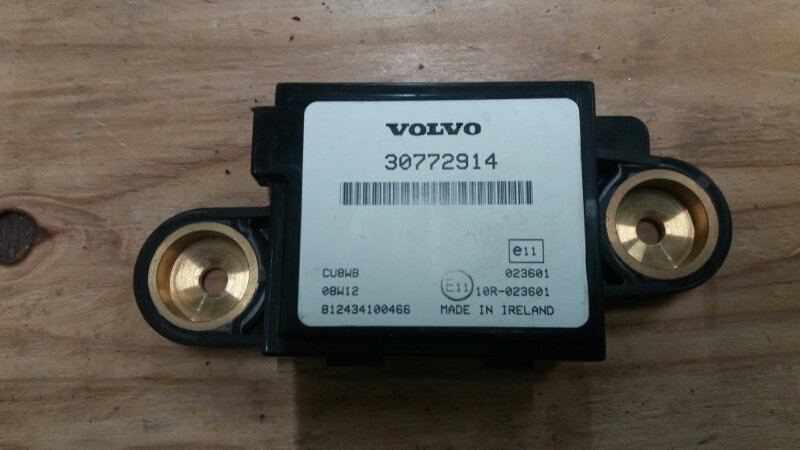Блок электронный датчик сигнализации / сигнала тревоги на Volvo S80 II / Вольво С80 2 поколение 2006-2016г.\nОригинал.\nВ отличном состоянии. Рабочий.\nКонтрактная запчасть из Японии. Отправим в регионы ТК.\n\nПрименимость:\nVolvo S80 2006-2016\nVolvo V70