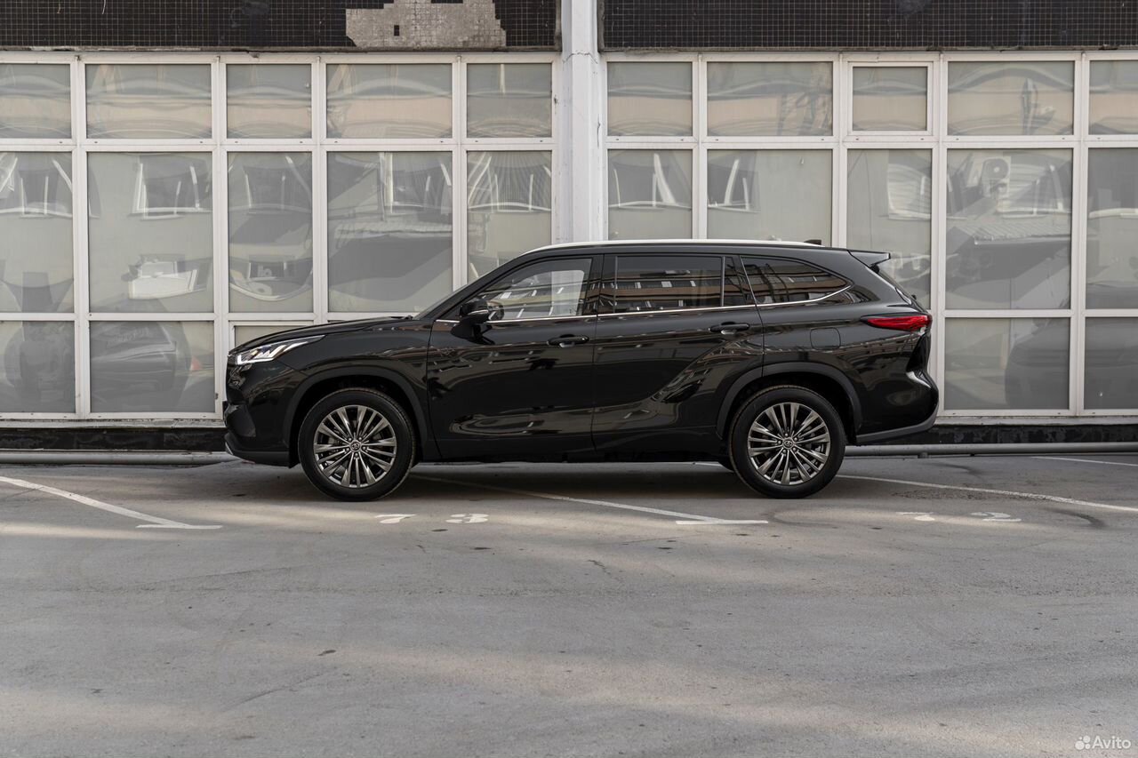 Toyota Highlander 2.0 AT, 2025, 50 км