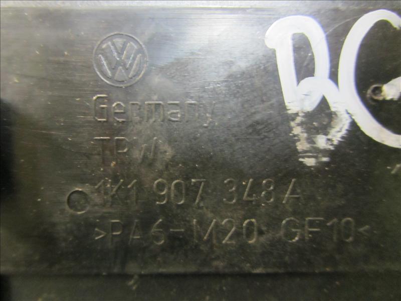 Кронштейн блока комфорта, С автомобиля VW Passat B6 2.0 л BVY (FSI) бензин АКПП HXJ (6A) синий 2006г 2WD передний привод. Контрактная запчасть, авто без пробега по РФ., отличное