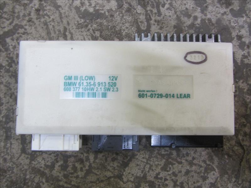 Блок электронный комфорта 61356913520 GM III 3 LOW на БМВ Е39 / BMW 5 E39 1995-2003г рестайлинг.\nОригинал.\nВ отличном состоянии. Рабочий.\nКонтрактная запчасть из Японии. Без пробега по РФ. Отправим в регионы ТК.