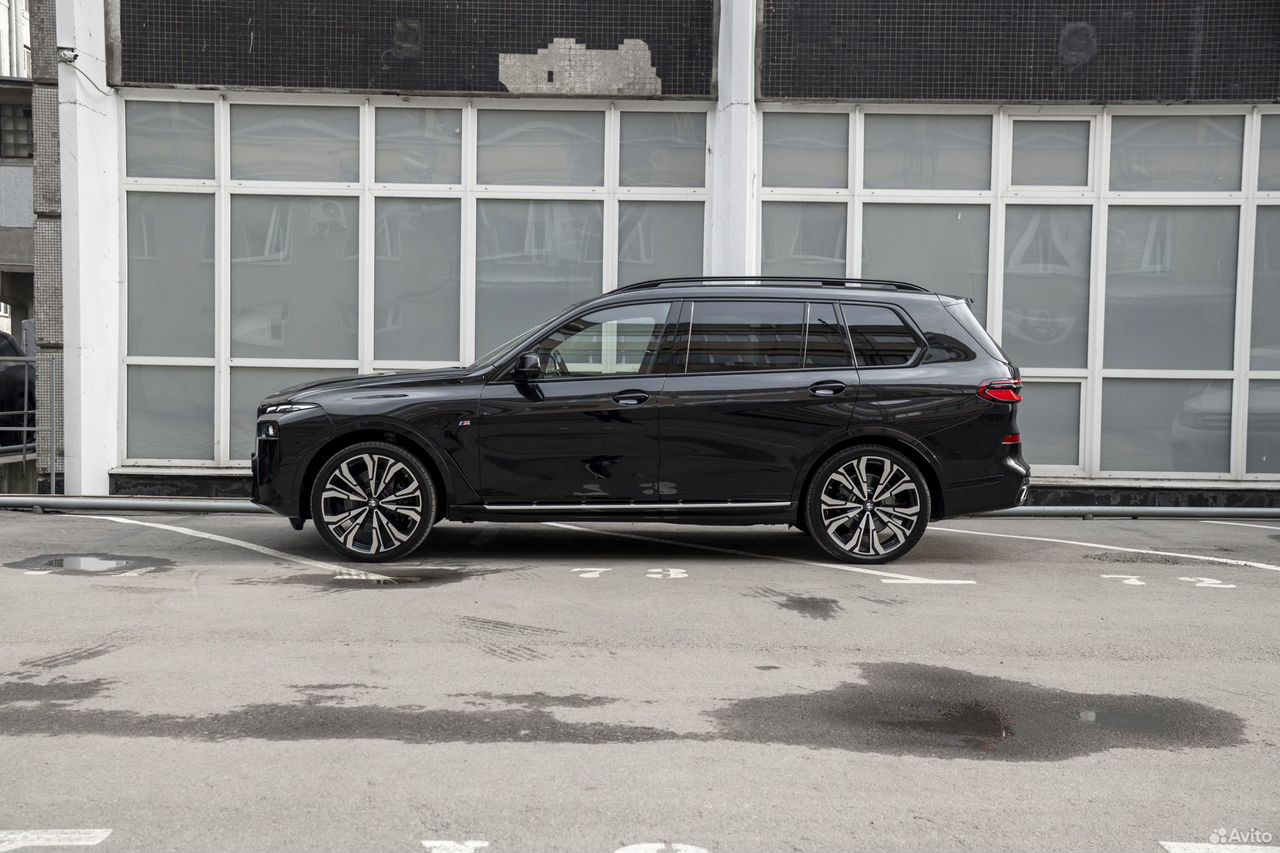 BMW X7 3.0 AT, 2025, 4 341 км