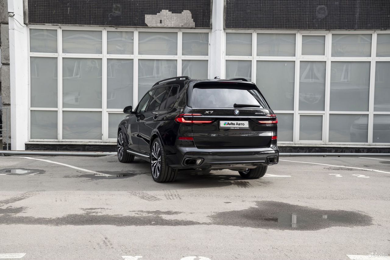 BMW X7 3.0 AT, 2025, 4 341 км