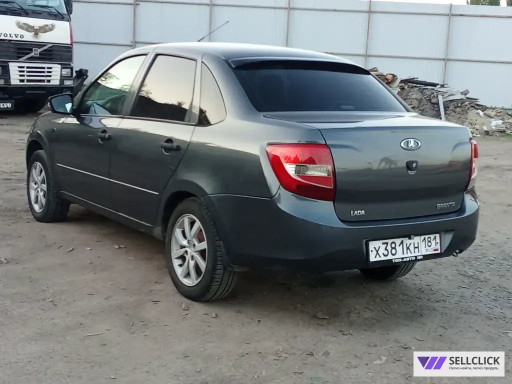 LADA (ВАЗ) Granta 1.6 Механическая, 2014, 186323 км