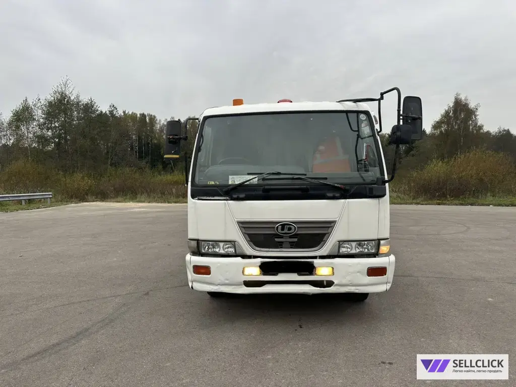 Бортовой грузовик Nissan Diesel с КМУ UNIC, 2003