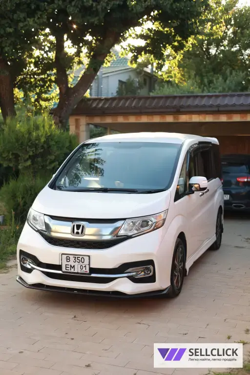 Honda Stepwgn 1.5 Вариатор, 2015, 146000 км