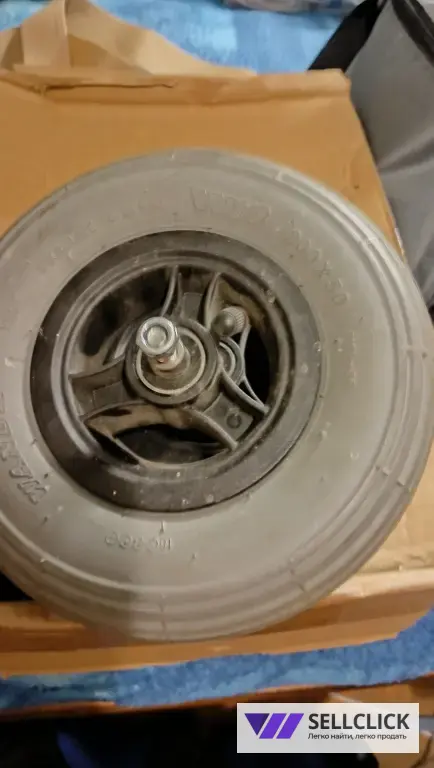 Покрышки с камерой для инвалидной коляски Otto Bock.