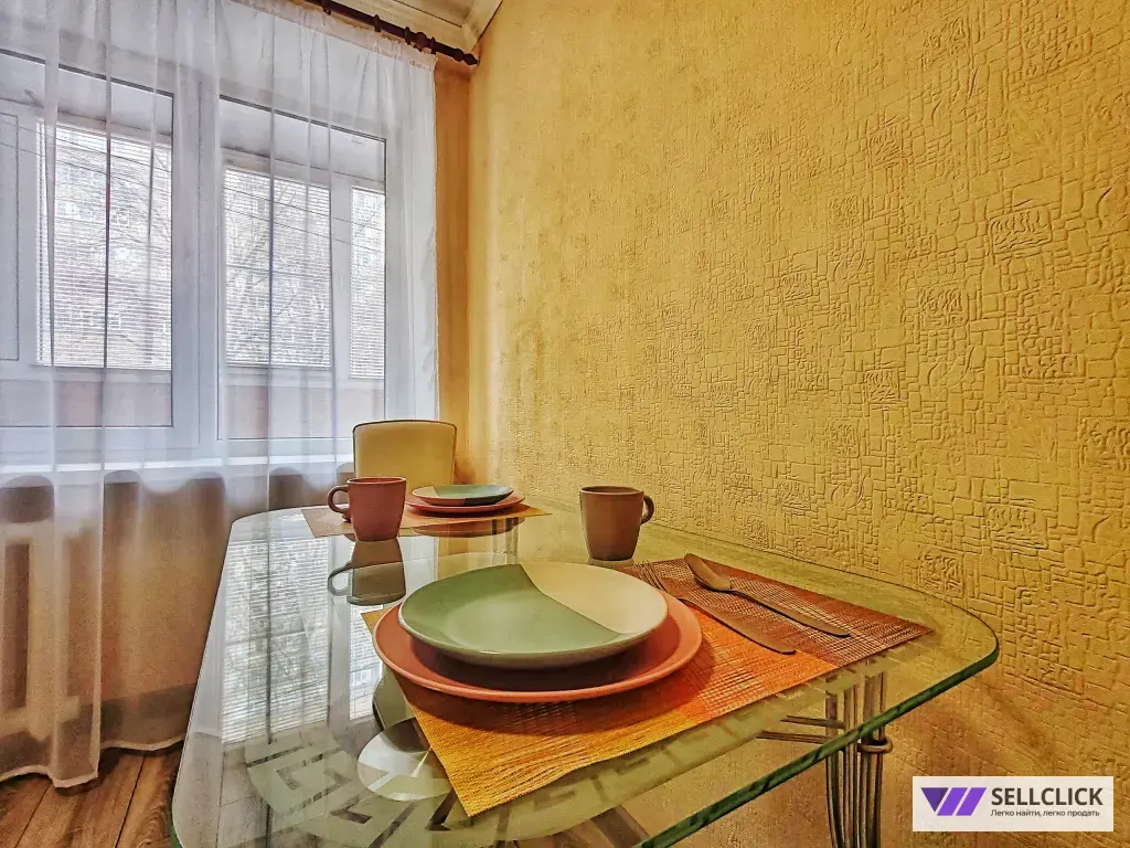 однушка возле онкоцентра на Октябрьской