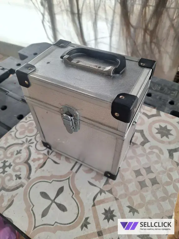 кейс для лазорного уровня