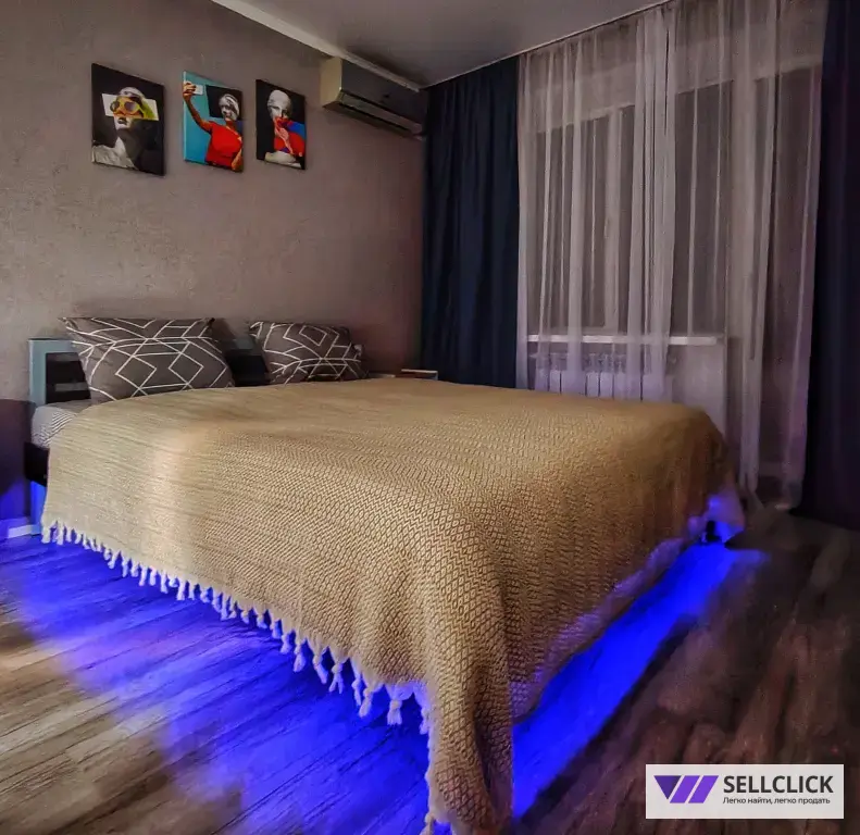 Однушка на Мира с парящей кроватью