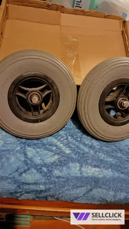 Покрышки с камерой для инвалидной коляски Otto Bock.