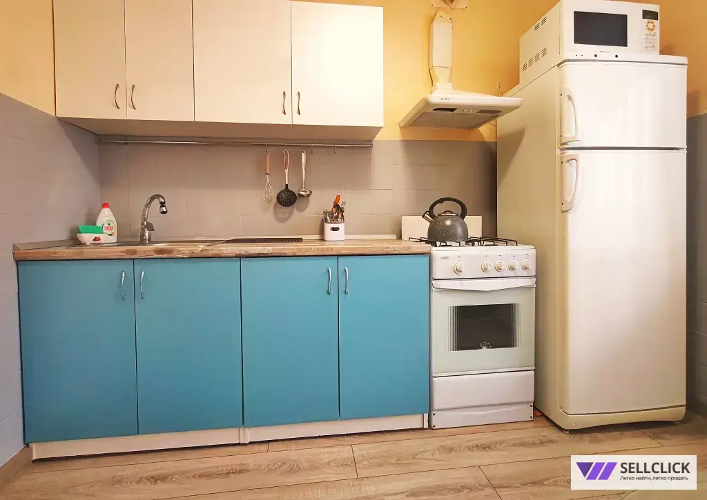 однушка возле онкоцентра на Октябрьской