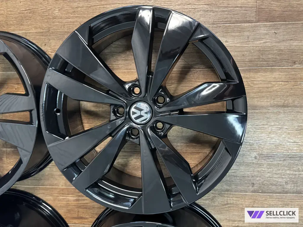 Оригинальные диски R-18 Volkswagen