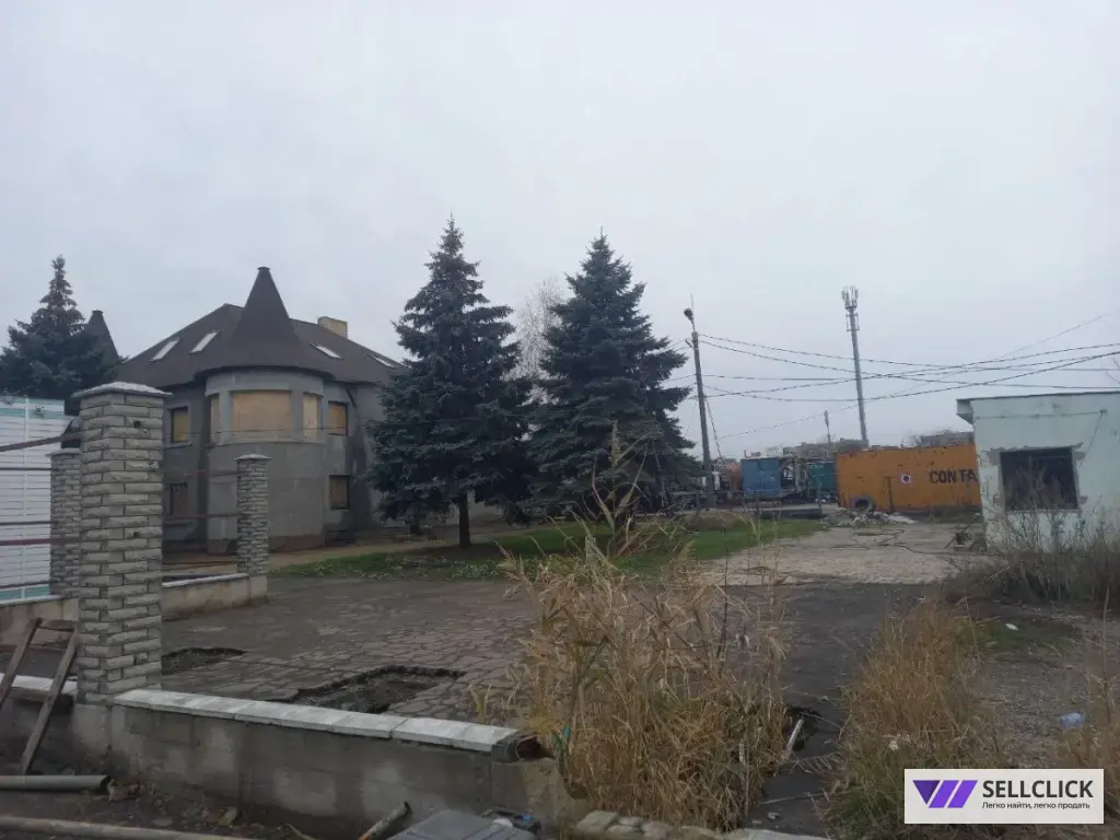 Продается 2-х этажное отдельно стоящее помещение