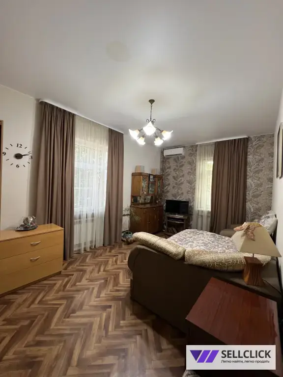 КОМНАТА
