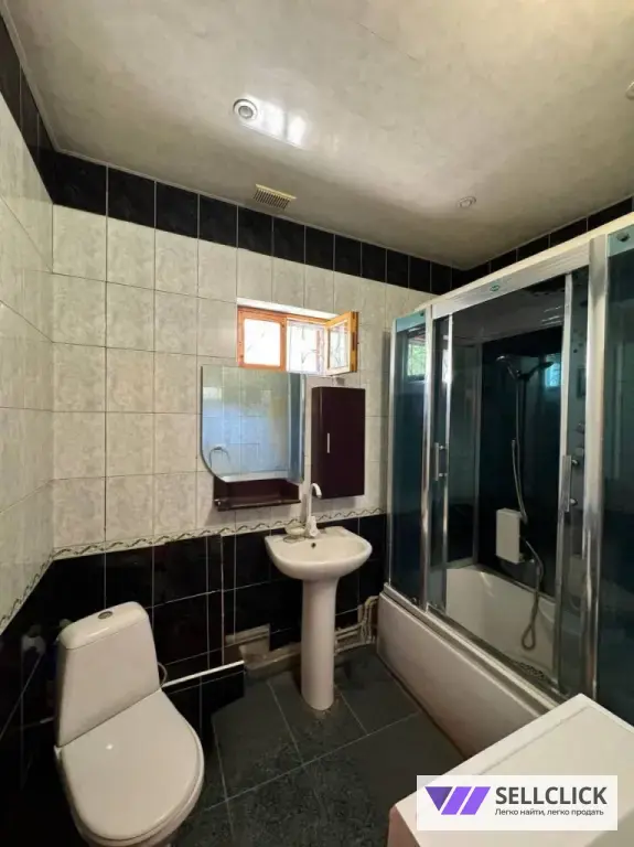 Дом 163 м², участок 6 сот.