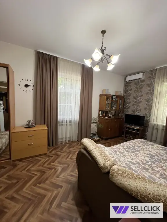 КОМНАТА