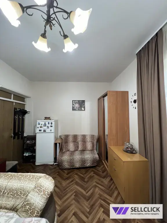 КОМНАТА