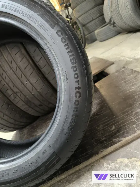 235/55/19 continental
