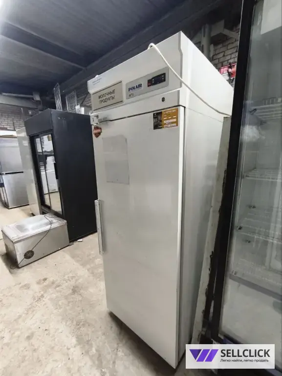 Шкаф холодильный CM107-S бу