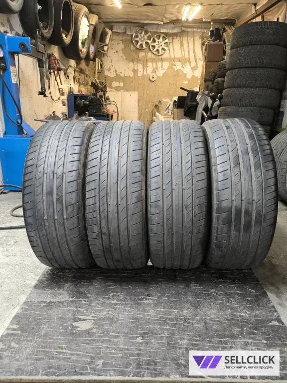 235/55/19 continental