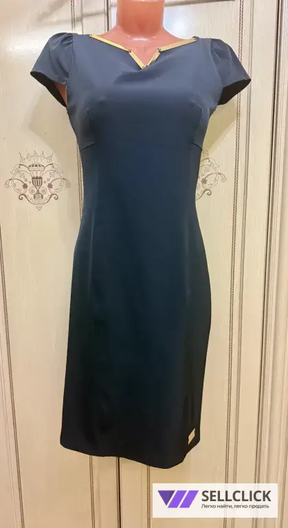 Платье в деловом стиле