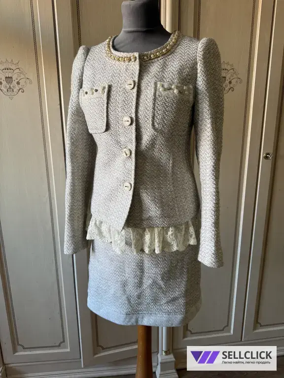 Костюм в стиле Шанель, укороченый жакет с мини-юбкой, твидовый