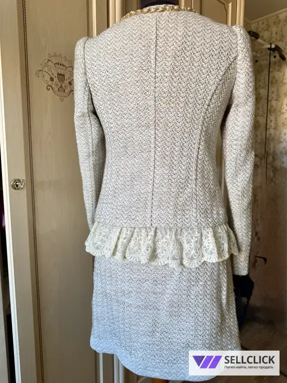 Костюм в стиле Шанель, укороченый жакет с мини-юбкой, твидовый