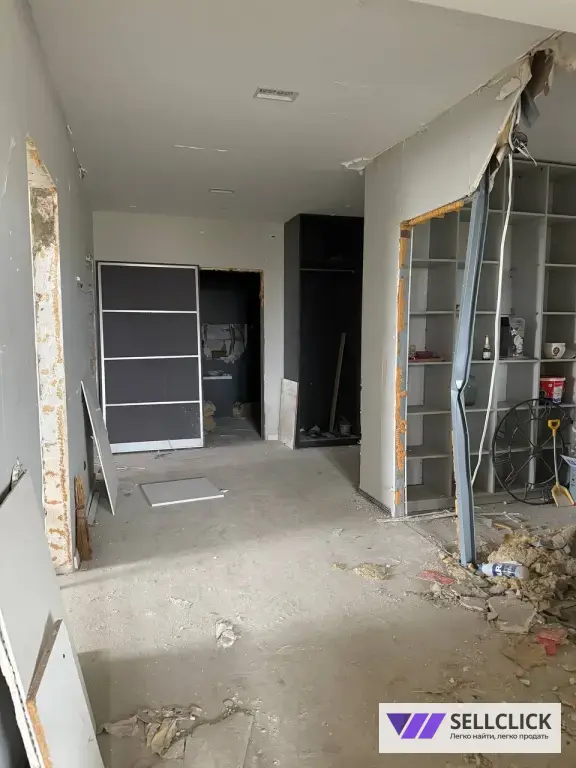 Продается трехкомнатная квартира