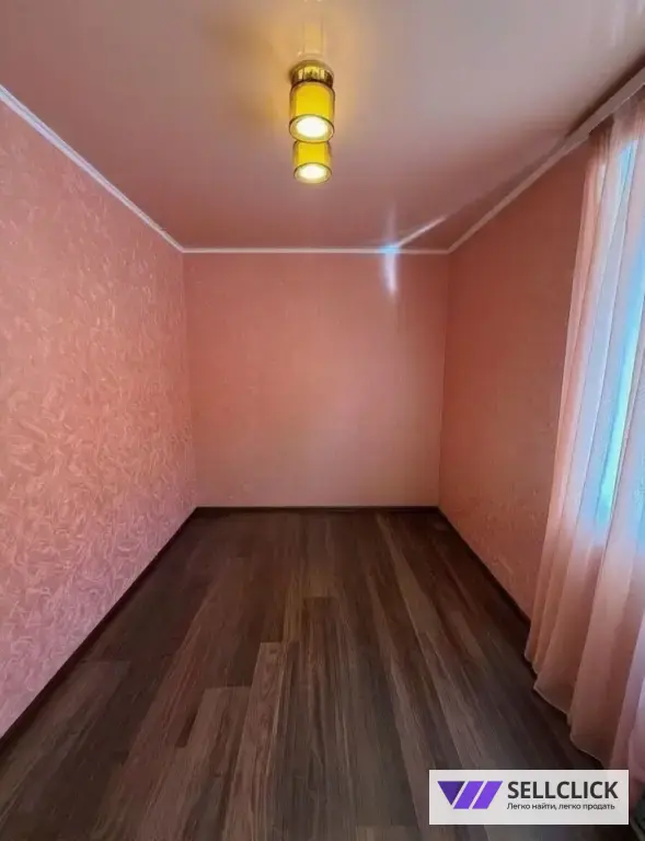 Дом 182 м², участок 542 сот.